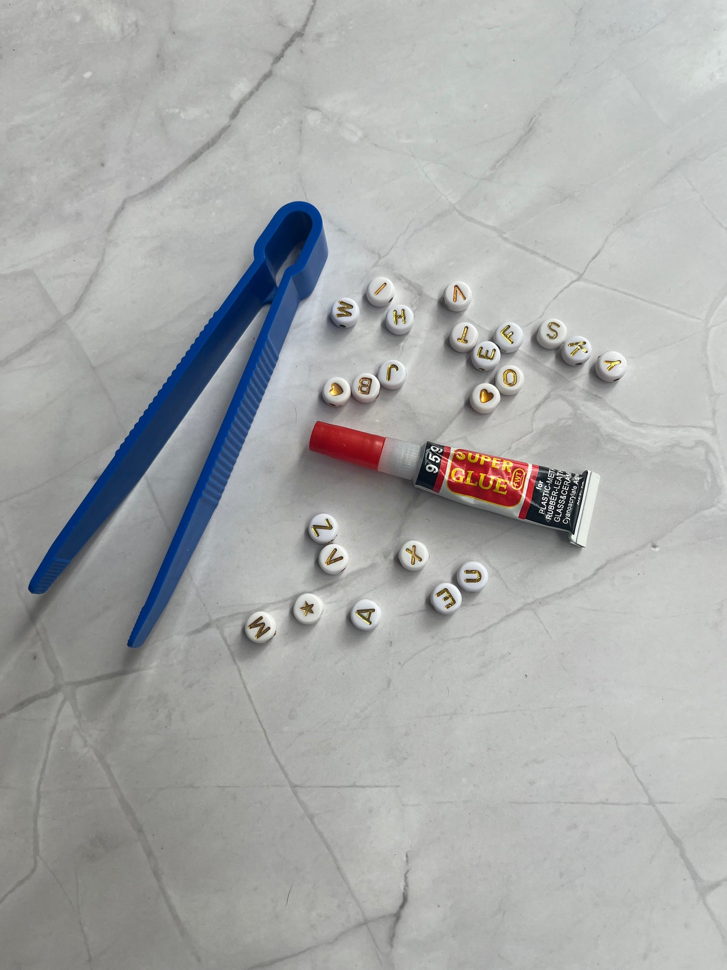 Zonnebril met naam (DIY)