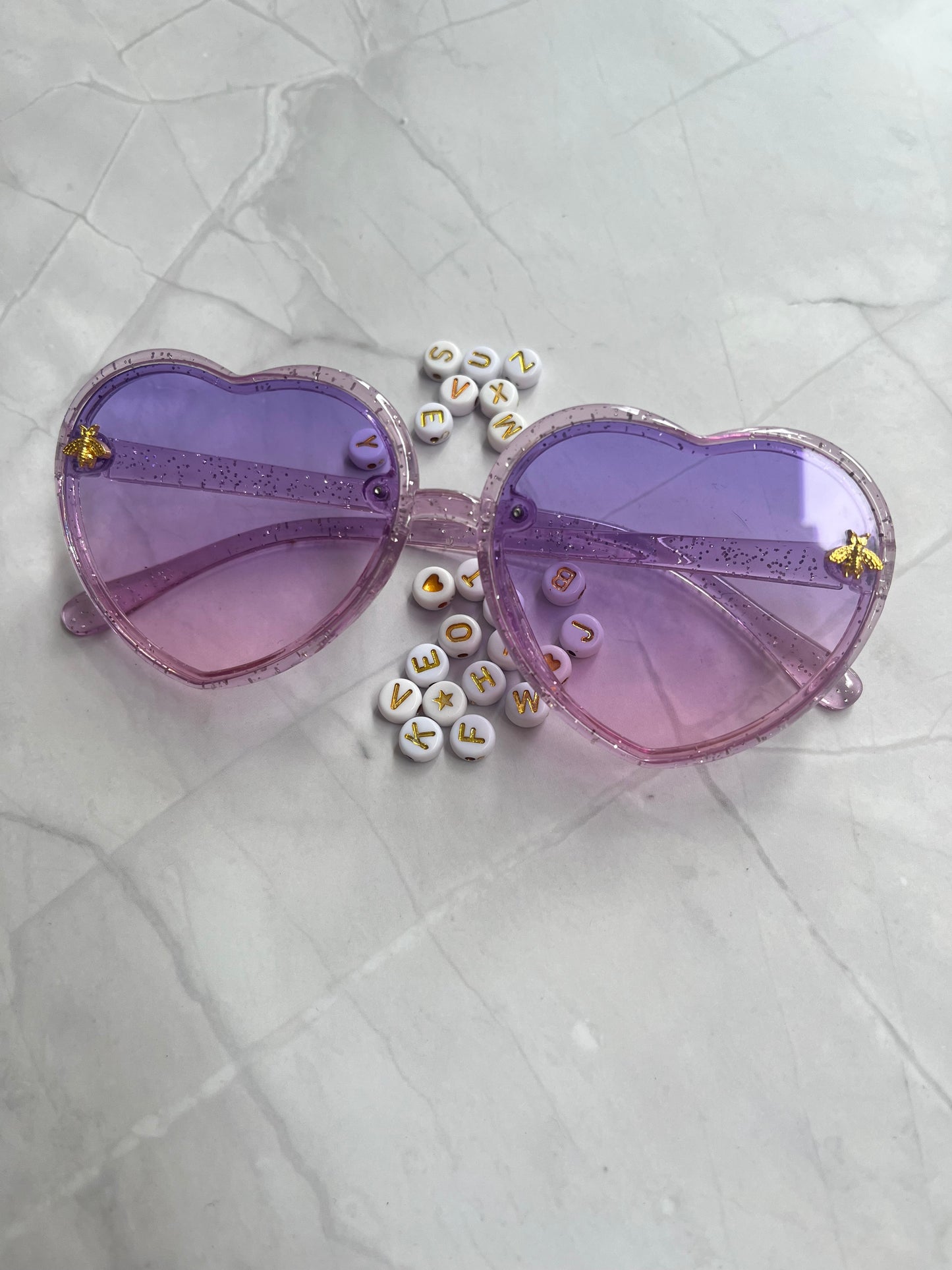 Zonnebril met naam (DIY)