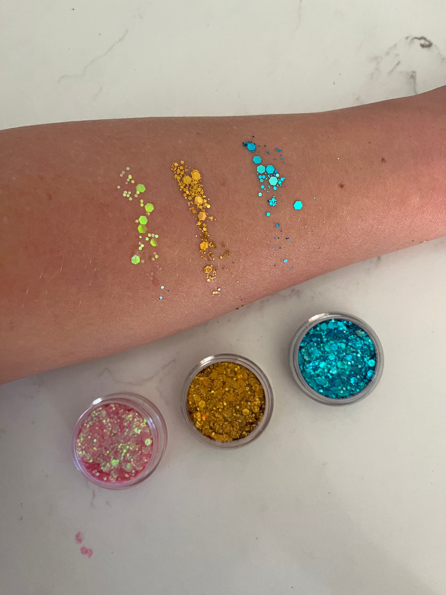Glitters, sponsjes en gezichtjes